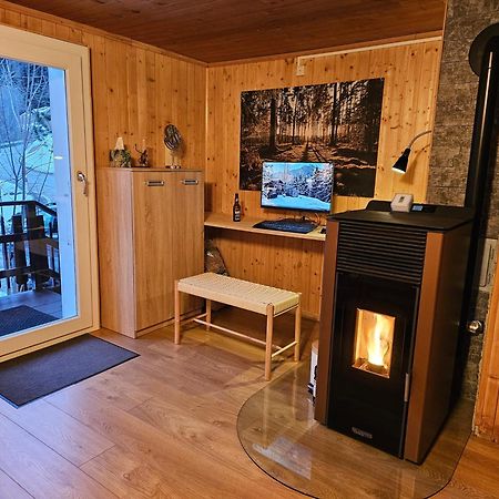 Petit Chalet Rustique Et Bucolique Bovernier Buitenkant foto