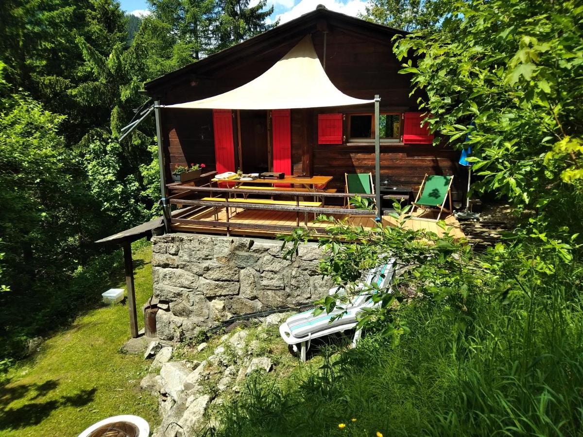 Petit Chalet Rustique Et Bucolique Bovernier Buitenkant foto