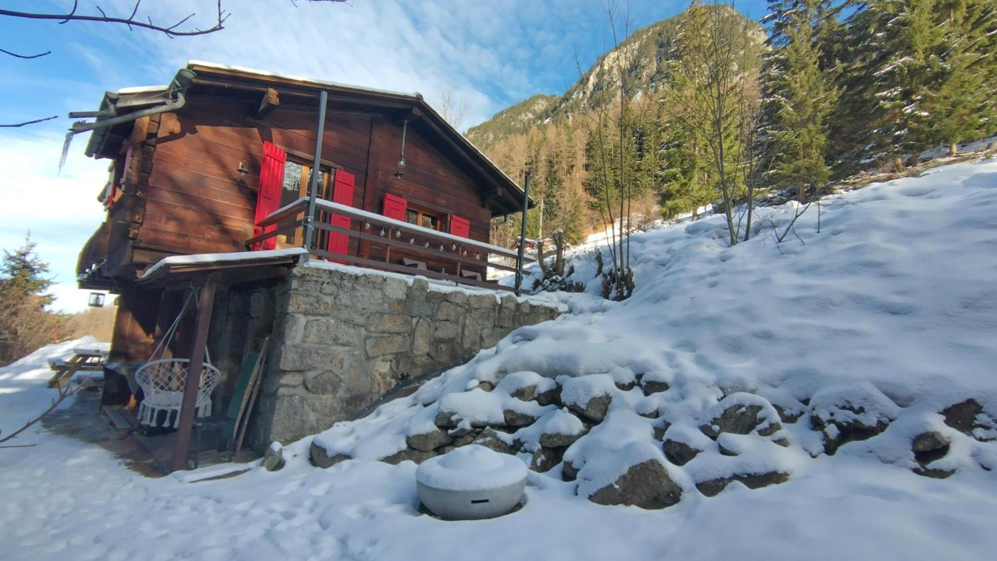 Petit Chalet Rustique Et Bucolique Bovernier Buitenkant foto