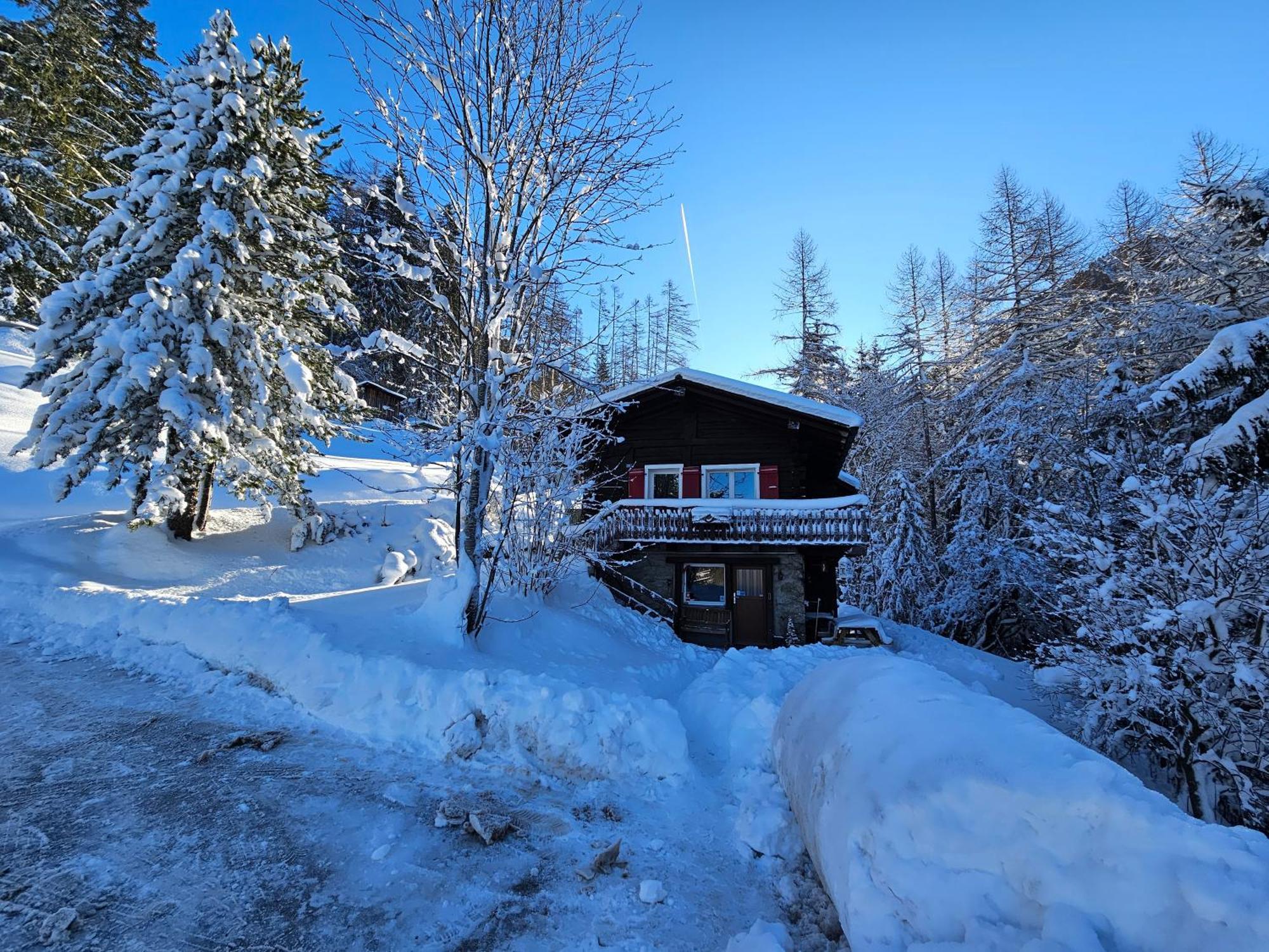 Petit Chalet Rustique Et Bucolique Bovernier Buitenkant foto