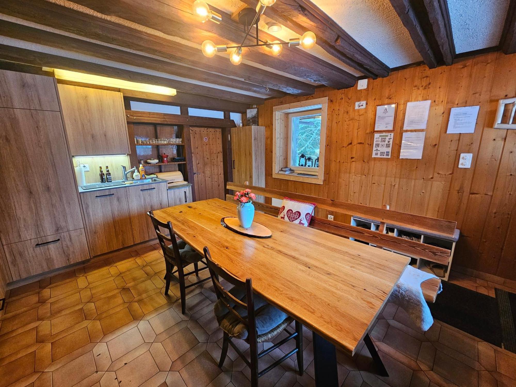 Petit Chalet Rustique Et Bucolique Bovernier Buitenkant foto